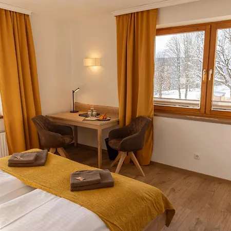 Dachsteinhof Konukevi