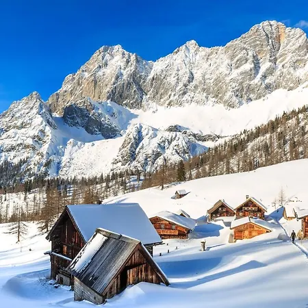 Dachsteinhof Konukevi
